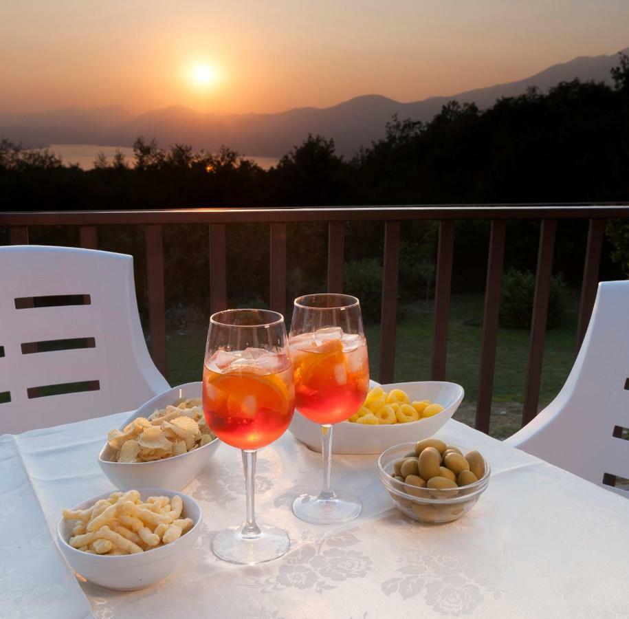 Casa Fellini Villa ซานเซโน ดี มอนตาญญา ภายนอก รูปภาพ